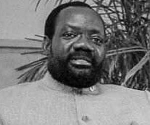 Jonas Savimbi Jonas Savimbi